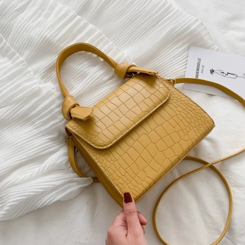Live Life Purse